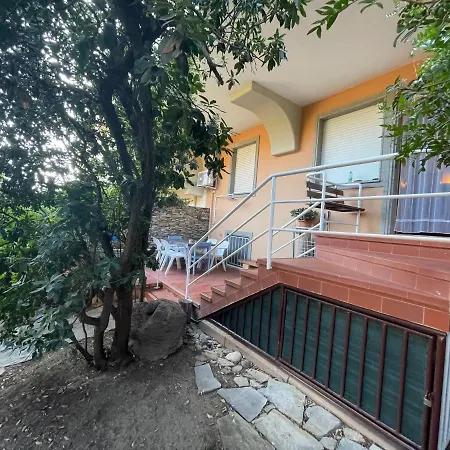 Pa Blanc Apartment